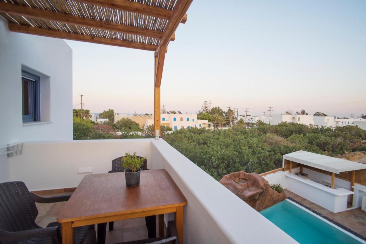דירות Kamári La Belle Vie - Santorini - Adults Only מראה חיצוני תמונה